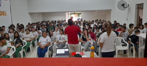 SENAD tuvo activa participación en congreso estudiantil desarrollado en Salto del Guairá